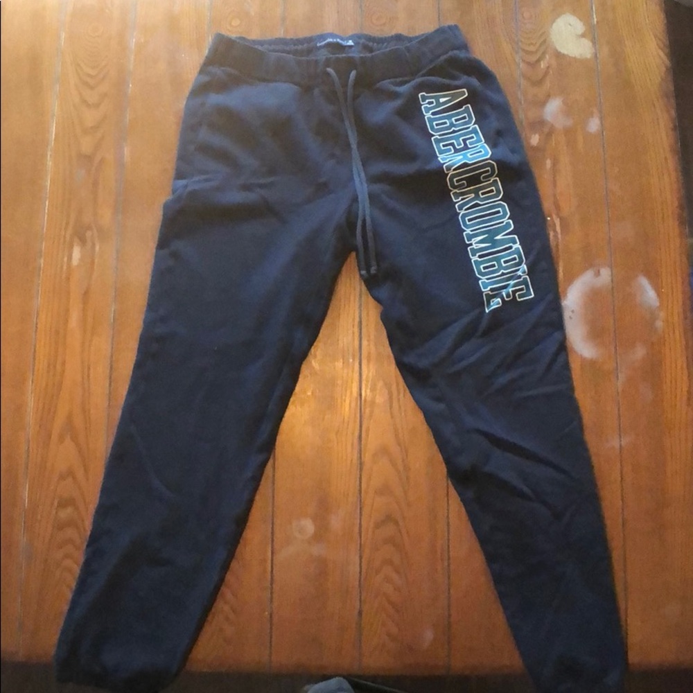 Abercrombie & Fitch sweats